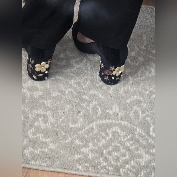 Jewel Badgley Mischka Velvet - Picture 9 of 17